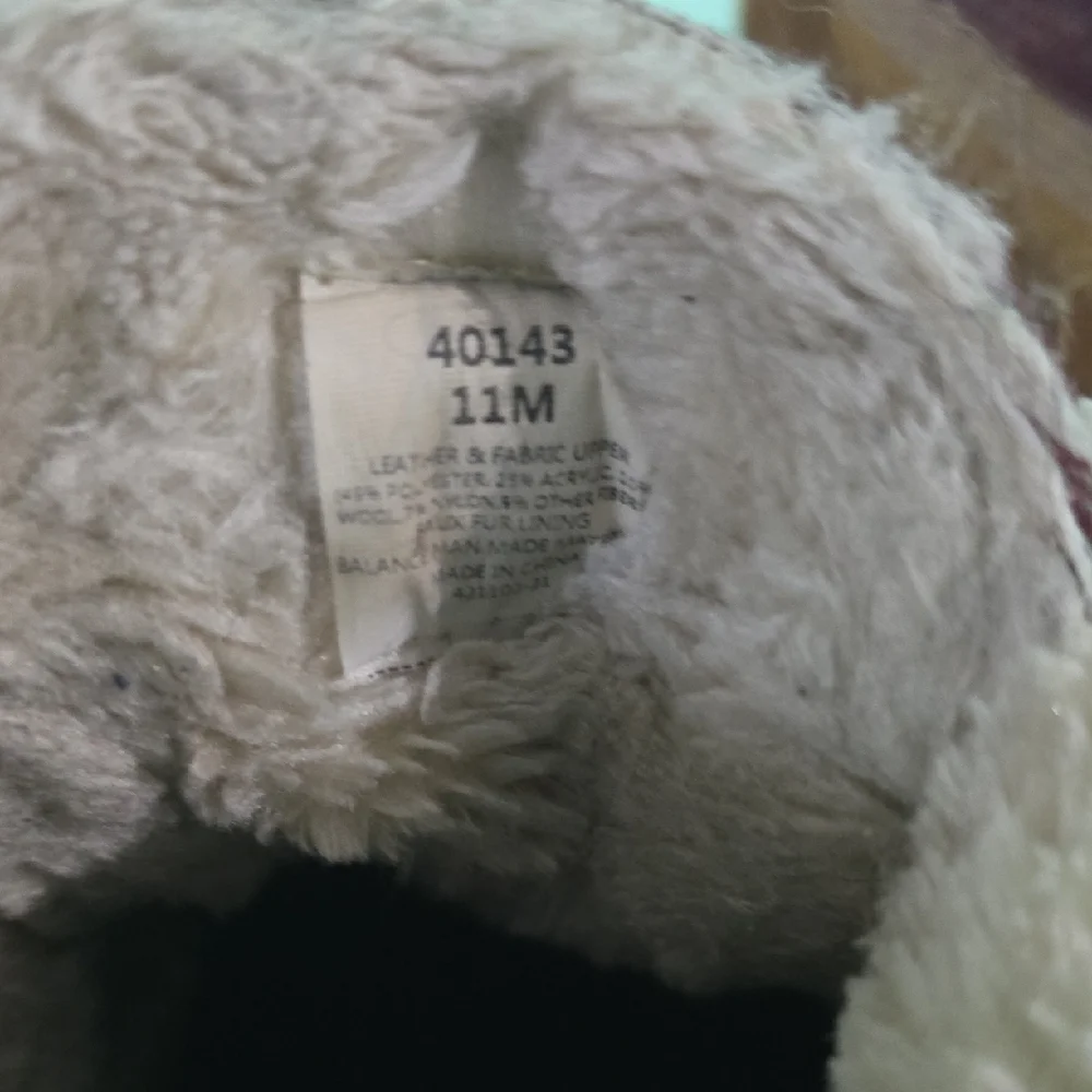 Minnetonka Torrey Moccasin Slippers/Boots - Picture 3 of 7